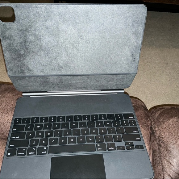 Apple iPad Keyboard Case - Gray